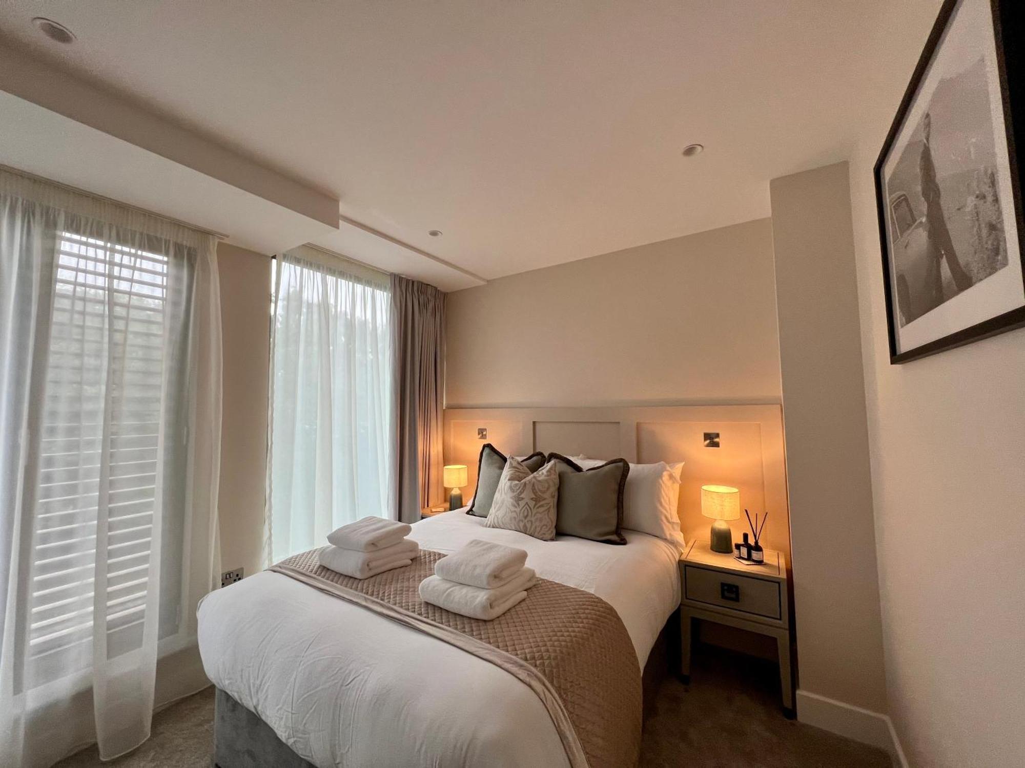 ヨークThe Noir Blanc Retreat At Ryedale Houseアパートメント エクステリア 写真
