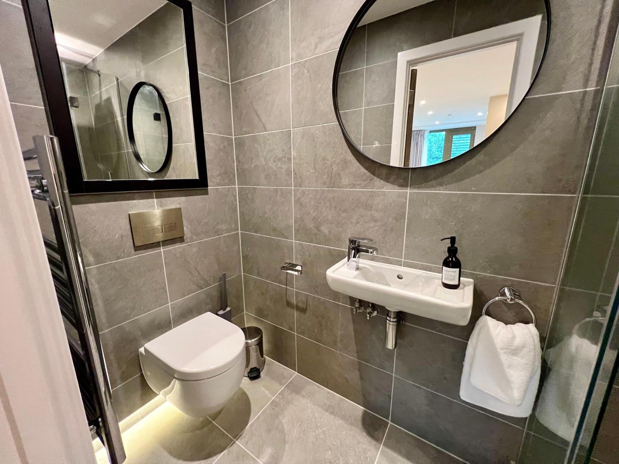 ヨークThe Noir Blanc Retreat At Ryedale Houseアパートメント エクステリア 写真