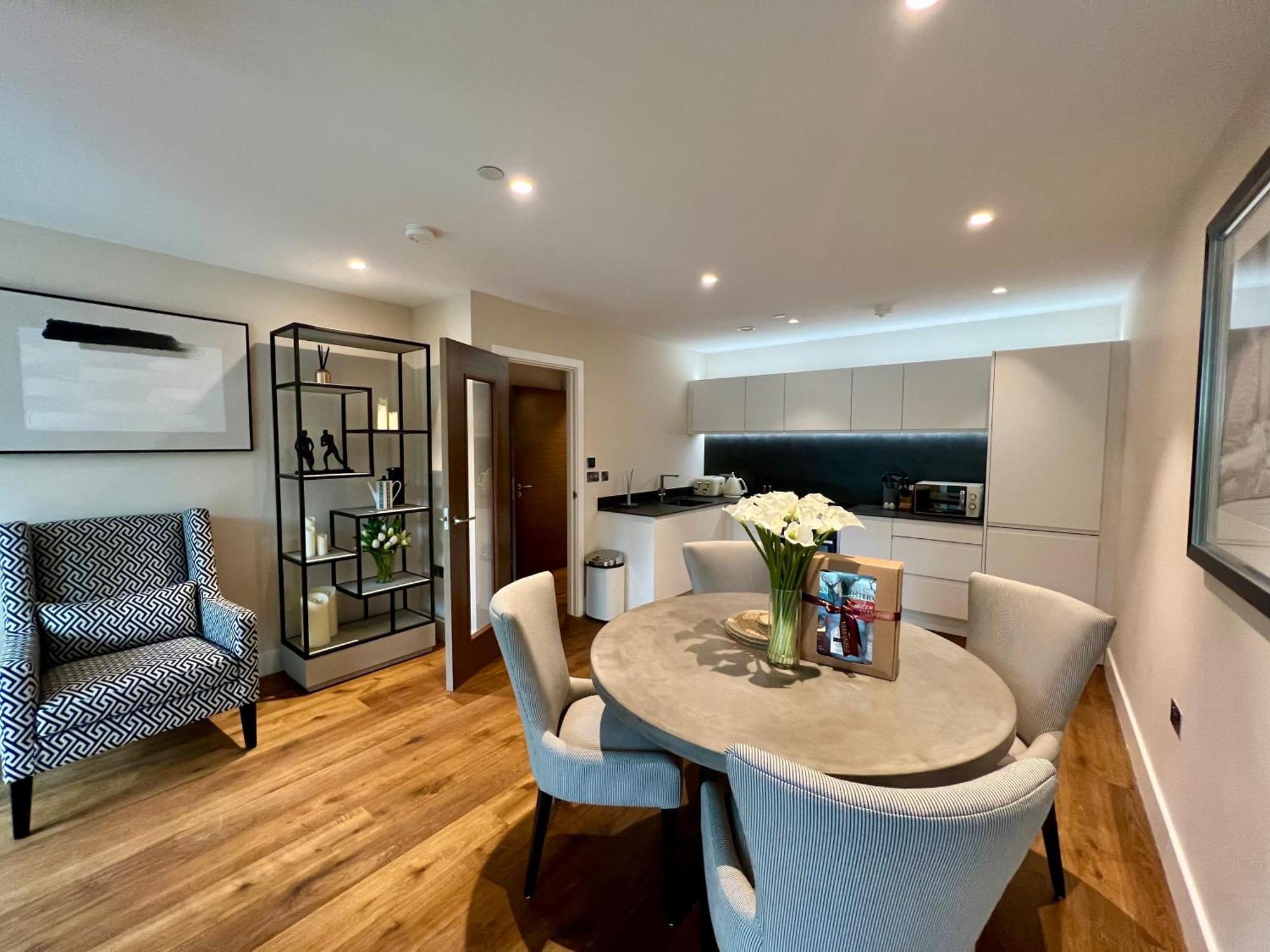 ヨークThe Noir Blanc Retreat At Ryedale Houseアパートメント エクステリア 写真